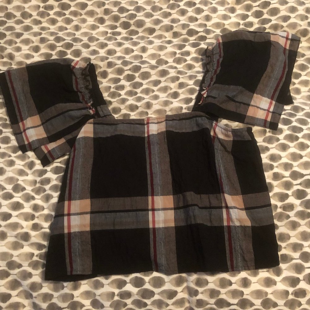 Club Monaco crop top